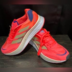 Adidas Women Adizero Boston 10 Turbo size 7.5 “Sandy Beige Metallic” brand new